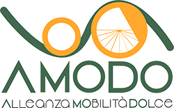 Logo AMODO Alleanza per la Mobilità Dolce (La scritta "AMODO - Alleanza MObilità DOlce" sotto a due ruote stilizzate)
